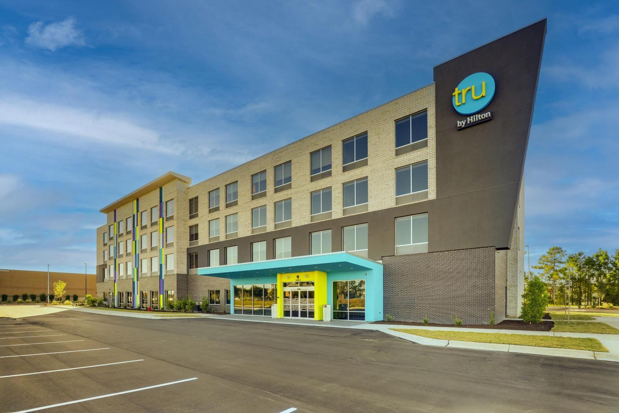 Tru By Hilton Leland Wilmington Hotel Exterior photo